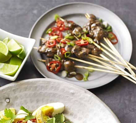 Skewered beef with oyster sauce