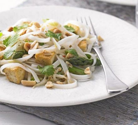 Tofu & asparagus pad Thai