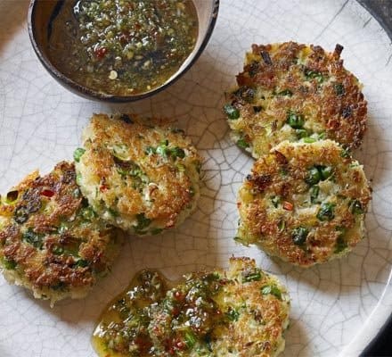 Crab cakes with sweet chilli & ginger dipping sauce