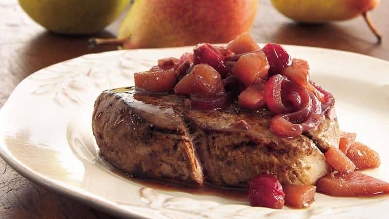 Beef Tenderloin with Pear-Cranberry Chutney