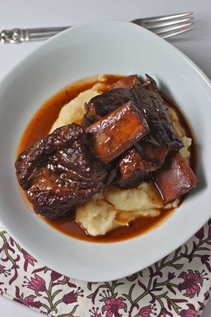 Slow Cooker Beef Brief Ribs